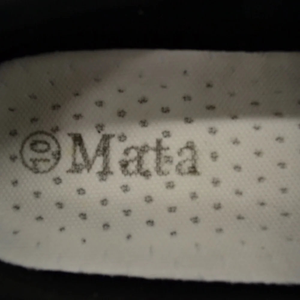 Mata Womens Shoes Pinster Loafer Slip On Sneaker 10 Black Cushioned Insole NEW